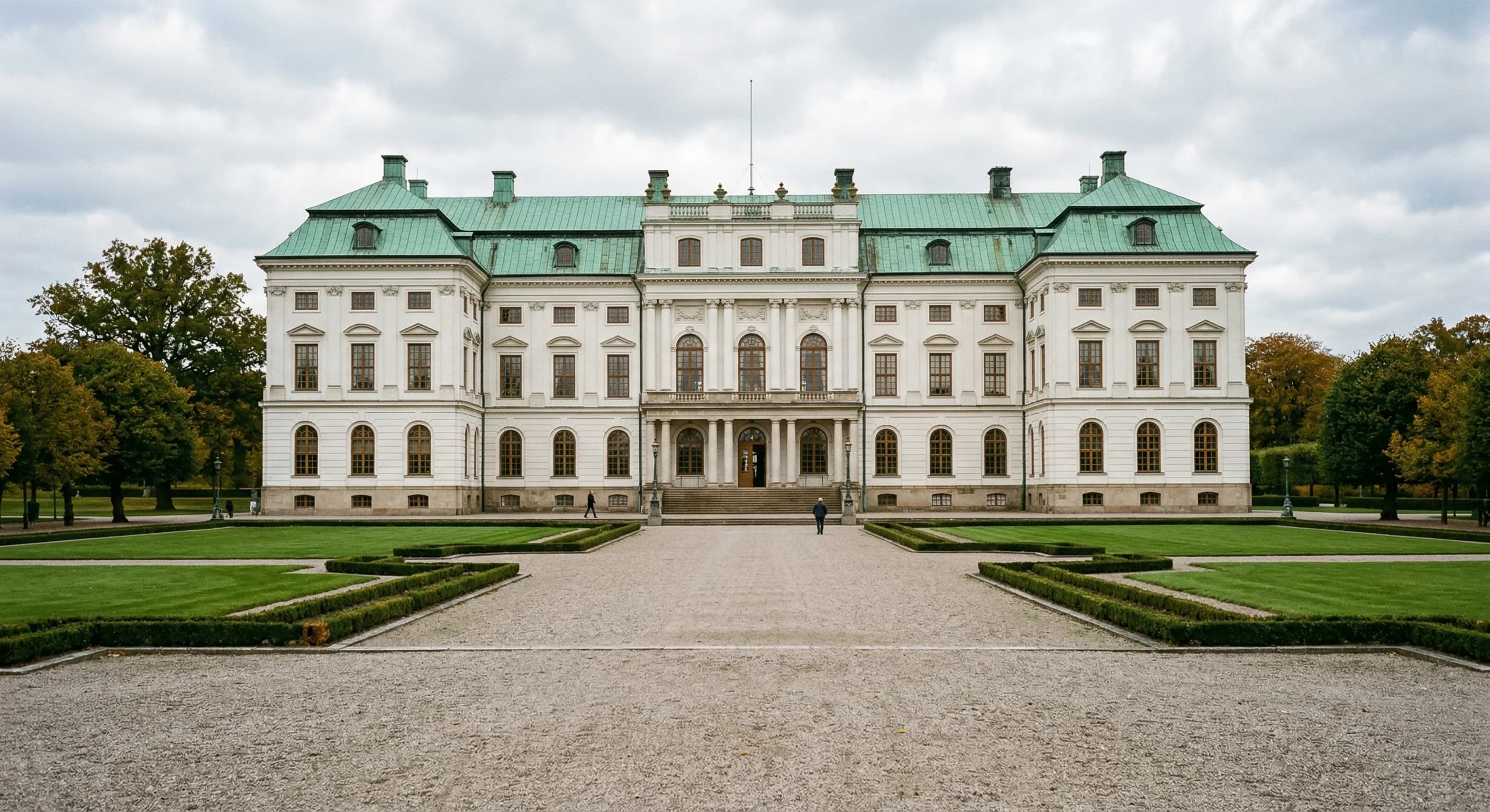 Augustenborg Slot badet i sollys